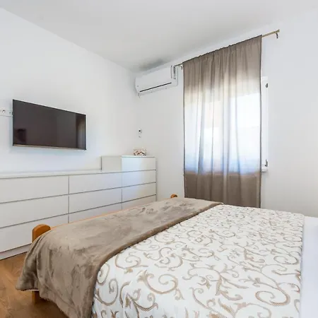 Lägenhet Oli Brodarica (Sibenik-Knin)