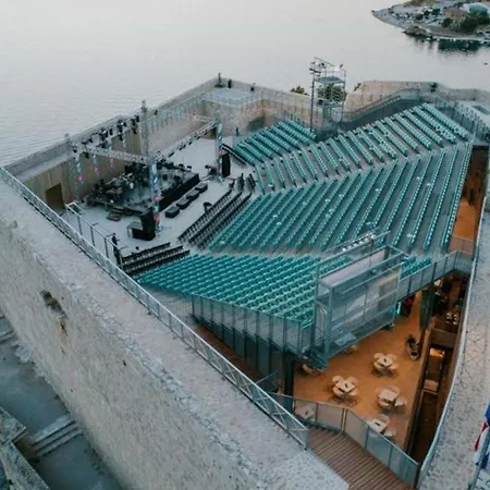 Apartment Oli