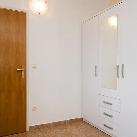 Apartment Oli *